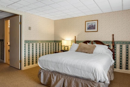 Coachman Inn image 18
