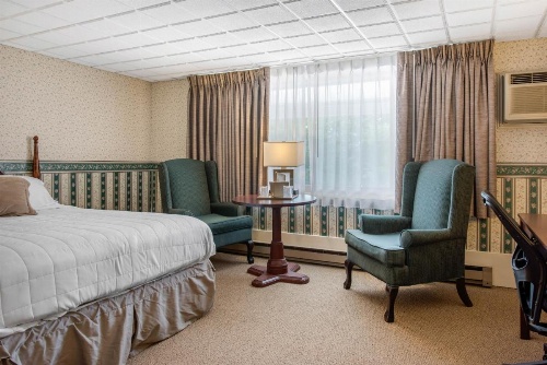 Coachman Inn image 19