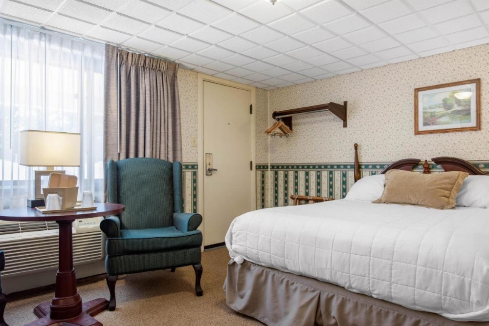 Coachman Inn Image 25