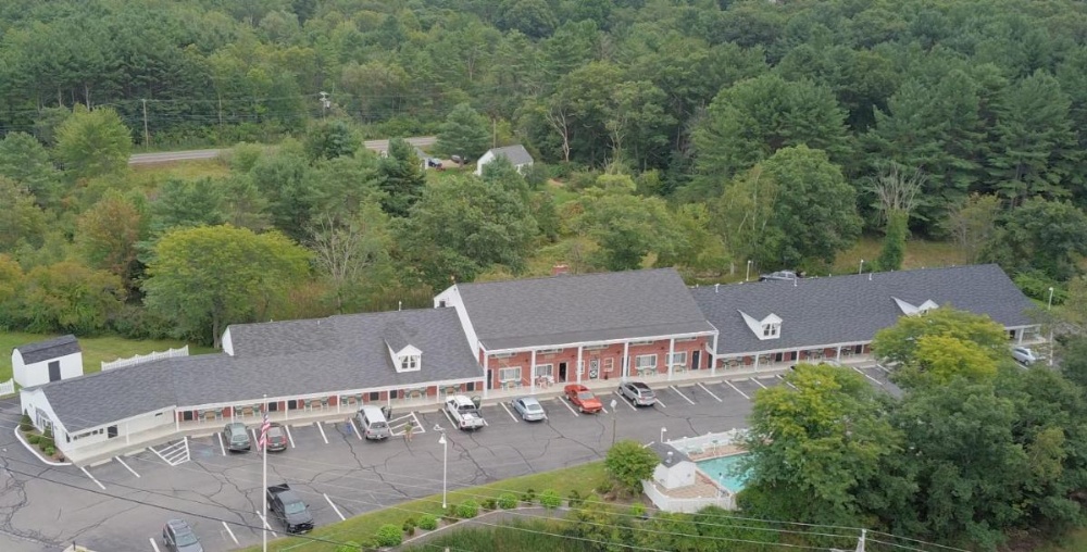 Coachman Inn Image 36